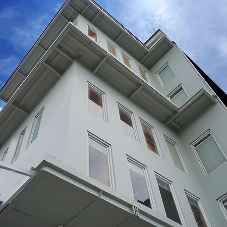 Urooms Senayan جاكرتا المظهر الخارجي الصورة