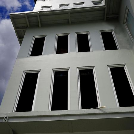 Urooms Senayan جاكرتا المظهر الخارجي الصورة